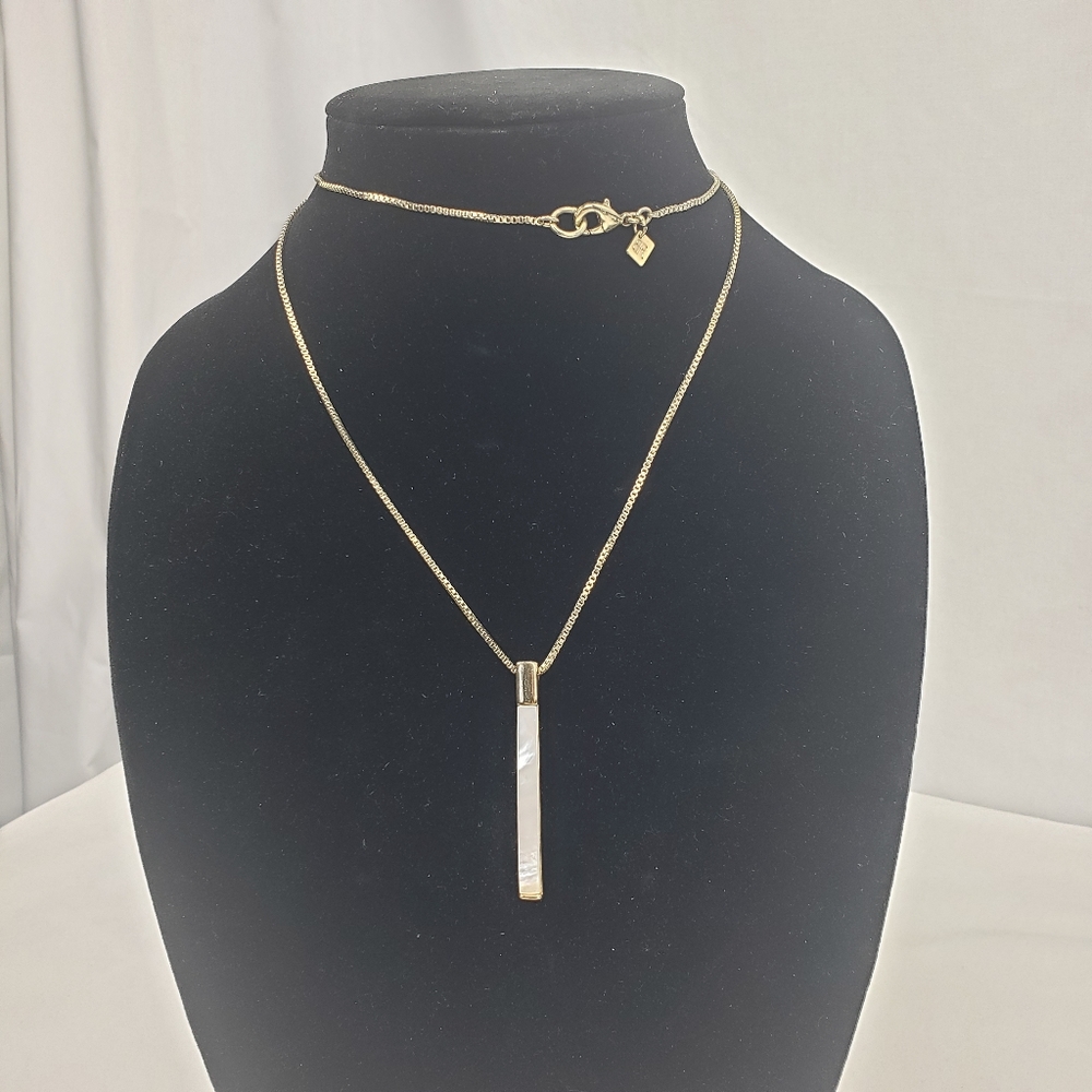 Banana Republic mother of pearl bar pendant necklace